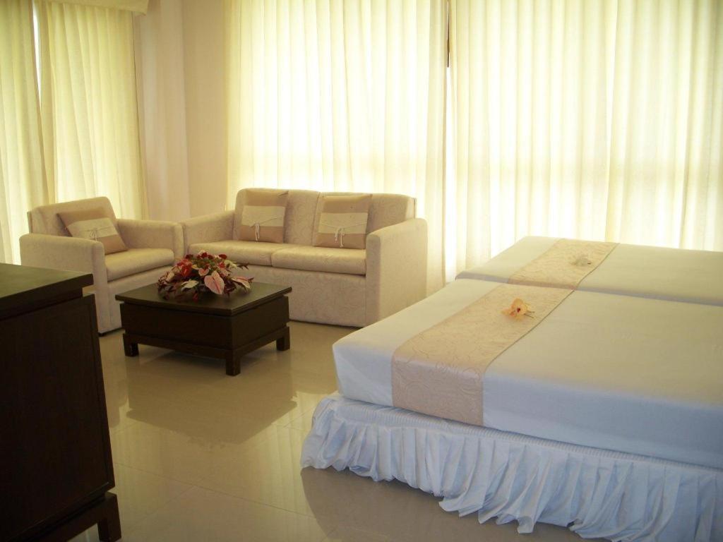 Kasem Garden Hotel Surin Ban Nong Tao Exterior foto