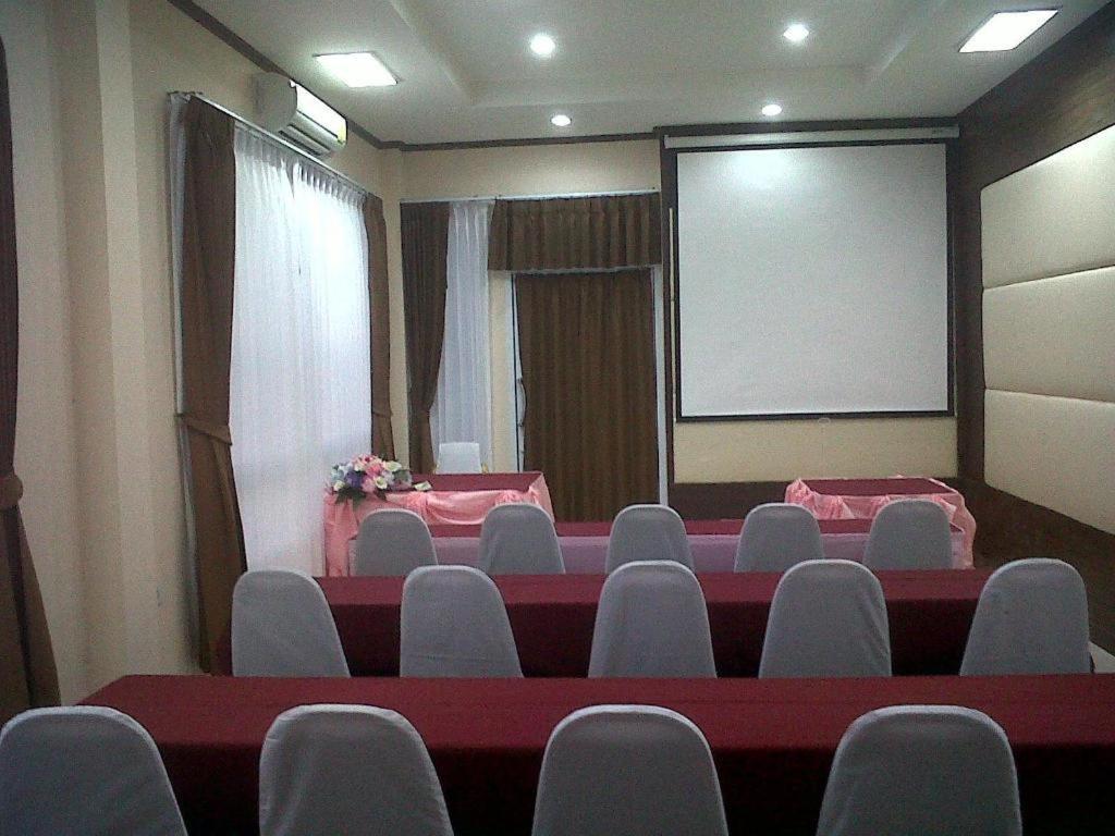 Kasem Garden Hotel Surin Ban Nong Tao Exterior foto